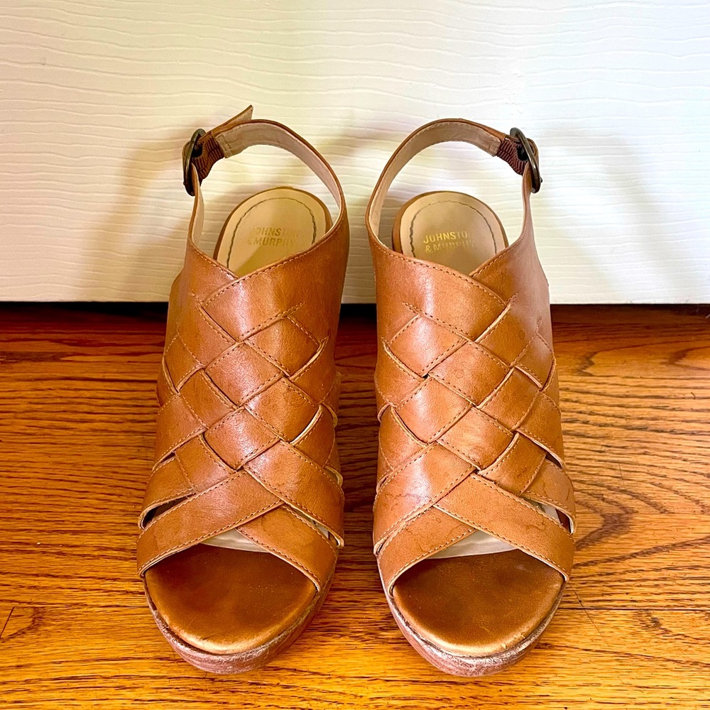 Johnston & Murphy Tan Wedges